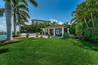 52 N Pine Cir in Belleair, FL - Building Photo - Building Photo