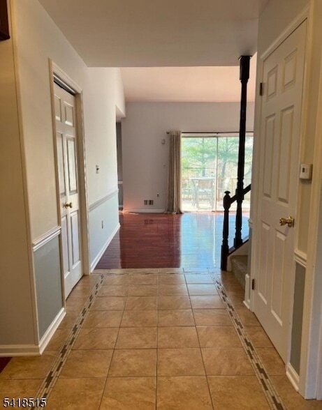 64 Goldfinch Ct in Hackettstown, NJ - Foto de edificio - Building Photo