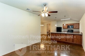 924 Maplewood Dr in Harker Heights, TX - Building Photo - Building Photo