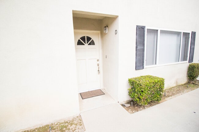 2224 Curtis Ave, Unit D in Redondo Beach, CA - Building Photo - Building Photo