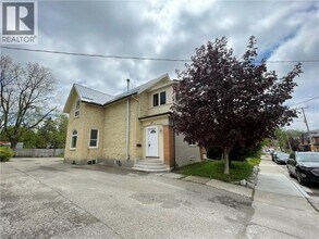 49 Madison Ave N in Kitchener, ON - Building Photo - Building Photo