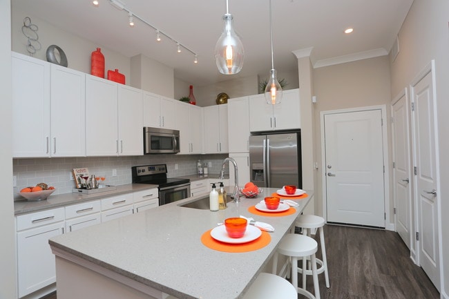 Reserve Decatur Apartments in Decatur, GA - Building Photo - Interior Photo