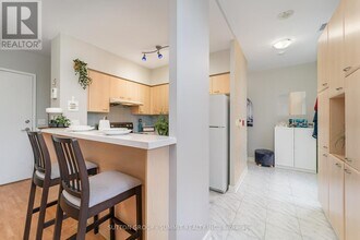 38 Lee Centre Dr in Toronto, ON - Building Photo - Building Photo