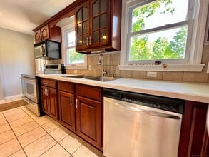 209 Spencer St in Naugatuck, CT - Building Photo - Building Photo