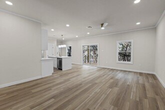 30 Wood Glen Dr in Wimberley, TX - Building Photo - Building Photo