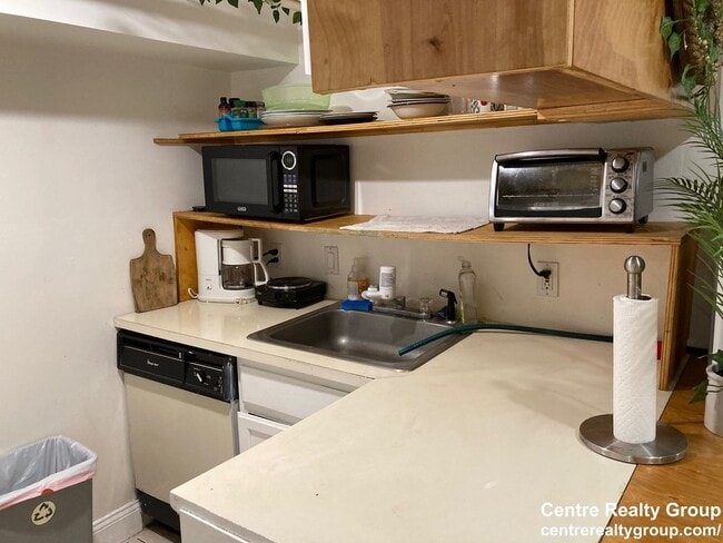 122 Westbourne Terrace in Brookline, MA - Building Photo - Building Photo