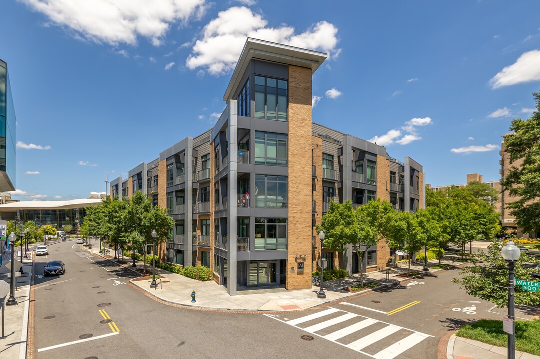 525 Water St SW in Washington, DC - Building Photo