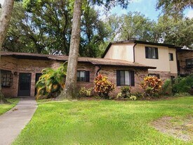 1708 Foxhall Cir in Kissimmee, FL - Building Photo