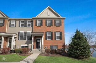 231 Lakeshore Dr in Oswego, IL - Building Photo