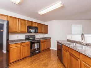 14202 Luscombe Farm Rd in Charlotte, NC - Building Photo - Building Photo
