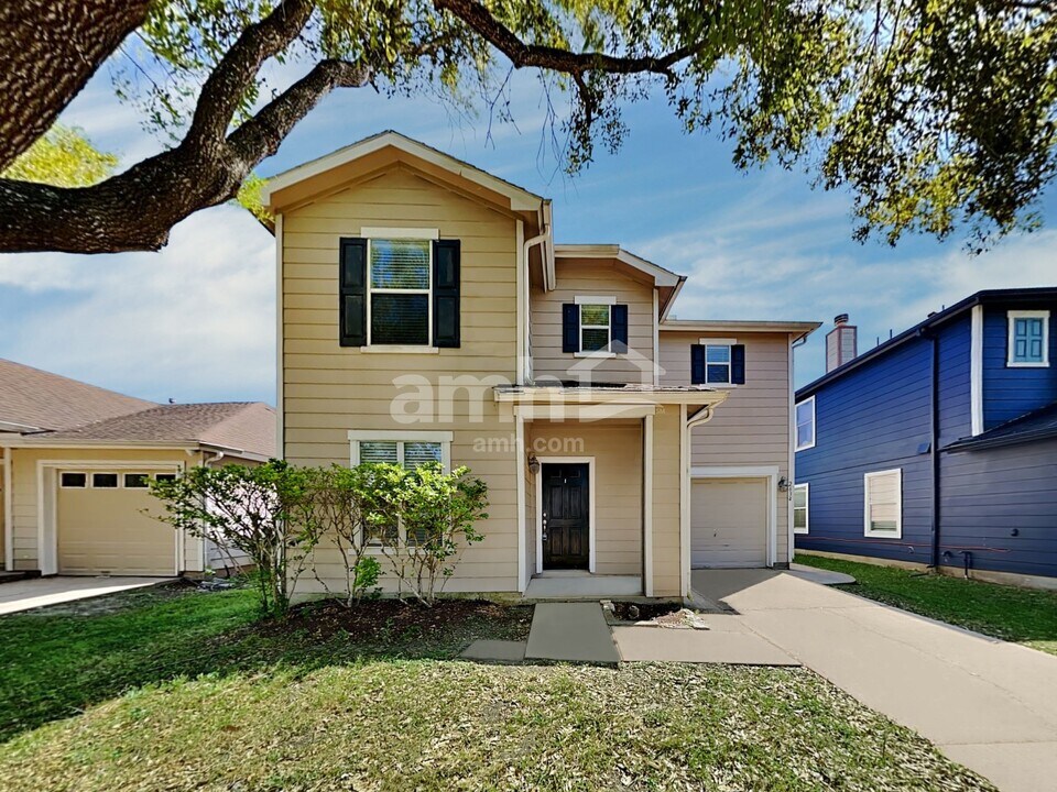 2634 Skyview Ridge Ct in Houston, TX - Building Photo