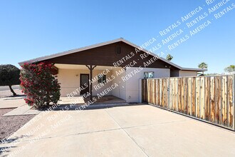 6924 E Cheery Lynn Rd in Scottsdale, AZ - Building Photo - Building Photo
