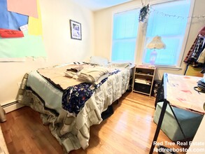 238 Everett St, Unit 1 in Boston, MA - Foto de edificio - Building Photo