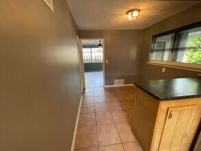 9424 Polk St in Taylor, MI - Building Photo - Building Photo