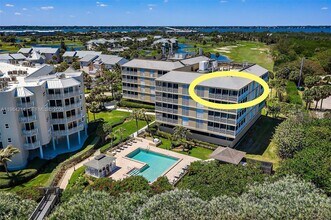 669 NE Plantation Rd in Stuart, FL - Building Photo - Building Photo