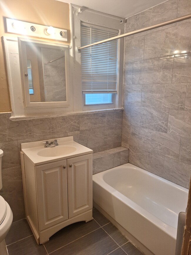 48 Elmwood Ave, Unit 1st floor