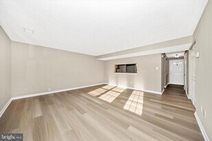 103 Savannah Ct in Walkersville, MD - Building Photo