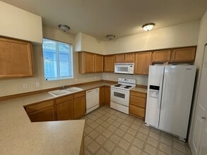 2565 Evans Ct in Dupont, WA - Building Photo - Building Photo