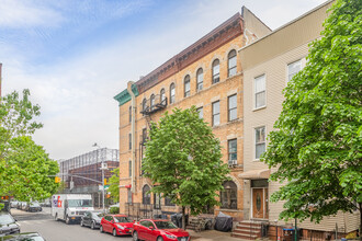 436 Evergreen Ave in Brooklyn, NY - Building Photo - Building Photo