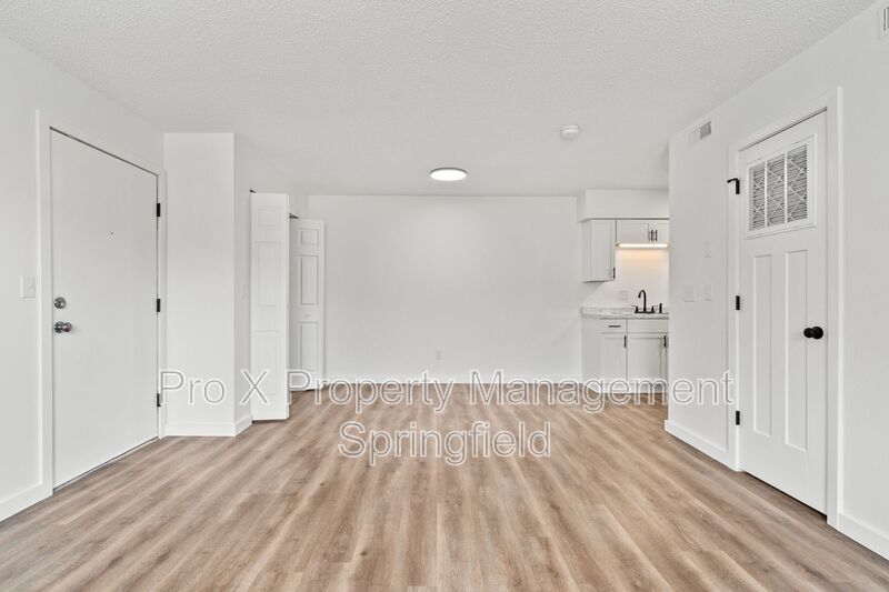 3111 W Greenwood St in Springfield, MO - Building Photo