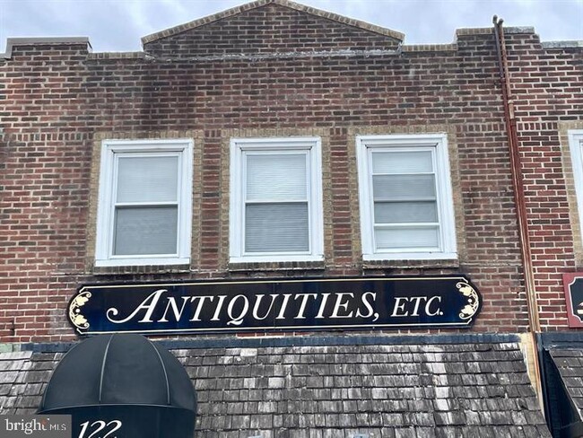 property at 122 W Lancaster Ave