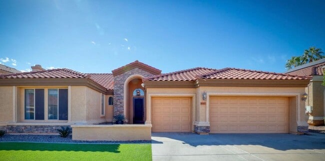property at 6767 W Sonnet Dr