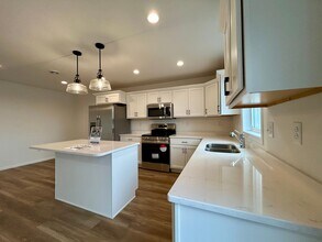 6770 Meadow View Dr S in Fargo, ND - Building Photo - Building Photo