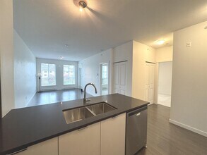 15138-15134 4xx in Surrey, BC - Building Photo - Building Photo