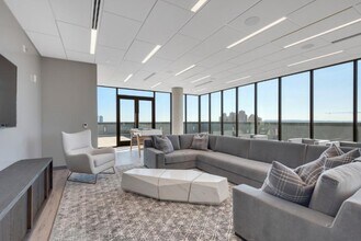 97 Newkirk St in Jersey City, NJ - Building Photo - Building Photo