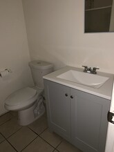 7002 Linda Vista Rd in San Diego, CA - Building Photo - Building Photo