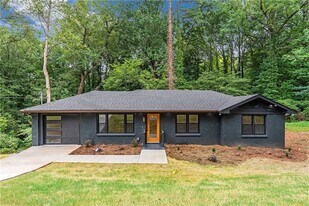 1300 Aniwaka Ave SW in Atlanta, GA - Building Photo