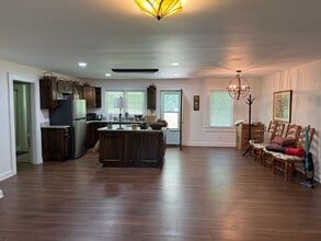 403 Willowside Dr in Mount Holly, NC - Building Photo - Building Photo