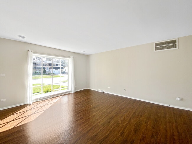 14700 Holly Ct in Orland Park, IL - Building Photo - Building Photo