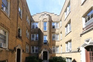 2208 W Ainslie, Unit W4 in Chicago, IL - Building Photo