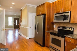 2034 Tasker St in Philadelphia, PA - Building Photo - Building Photo