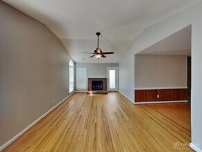 9325 Oren Thompson Rd in Charlotte, NC - Building Photo - Building Photo