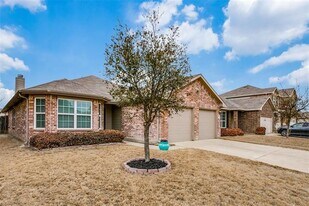 1517 Quails Nest Dr in Fort Worth, TX - Building Photo