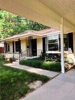 2603 Sherwood St in Denton, TX - Building Photo