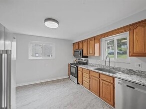 1423 Lakeside Dr in Allison Park, PA - Building Photo - Building Photo