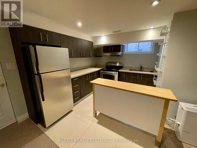 455 Oak Park Ave in Toronto, ON - Building Photo - Building Photo