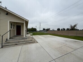 31450 Lone Tree Rd in Oakdale, CA - Building Photo - Building Photo