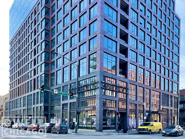 34 N Sangamon St, Unit 1 in Chicago, IL - Foto de edificio - Building Photo