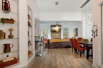 182 N Valley Oaks Cir in Spring, TX - Building Photo - Building Photo