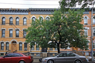 479 Harman St in Brooklyn, NY - Building Photo