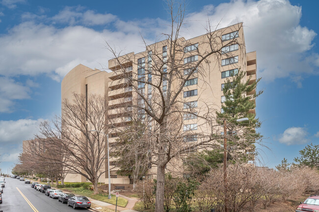 The Representative in Arlington, VA - Building Photo - Building Photo