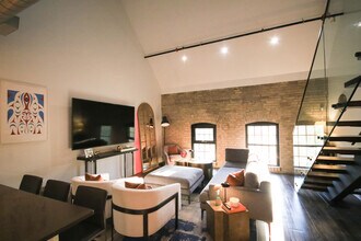 31 Powerhouse St in Toronto, ON - Building Photo - Building Photo