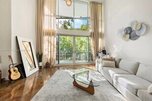 221 Jefferson Ave, Unit Ilona in Miami Beach, FL - Building Photo