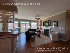 532 Meadowmont Village Cir in Chapel Hill, NC - Building Photo - Building Photo