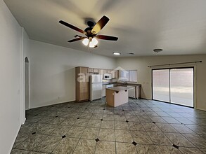 244 S 89th St in Mesa, AZ - Building Photo - Building Photo