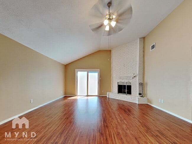 8111 Valeta Dr in Houston, TX - Building Photo - Building Photo
